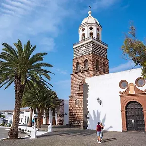 https://casa-yooj-the-house-of-culture-music-and-art.in-canary-islands.com